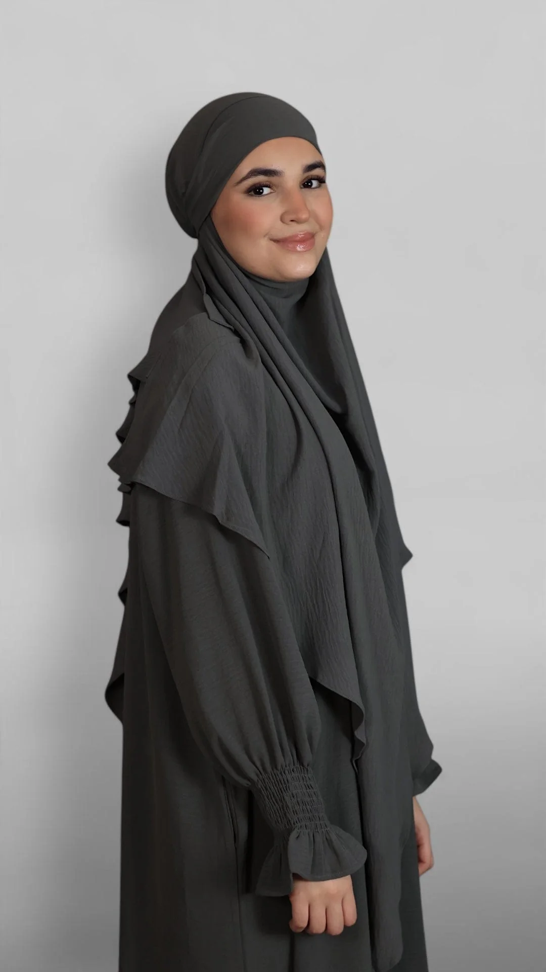 Crinkle Tie-back Khimar 2-lag (Fog) - Image 4