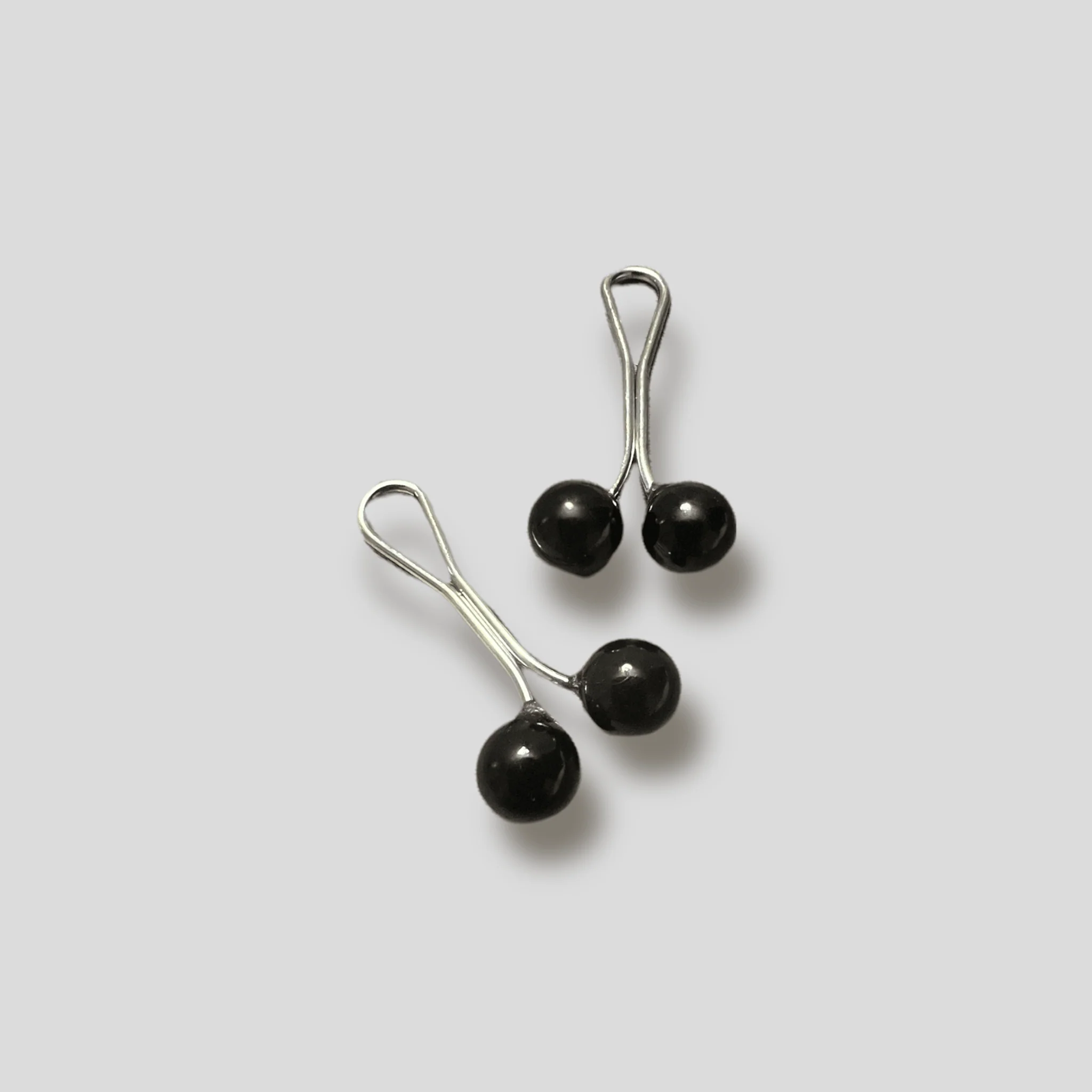 2 stk Hijab V-pins (Sort) - Image 2