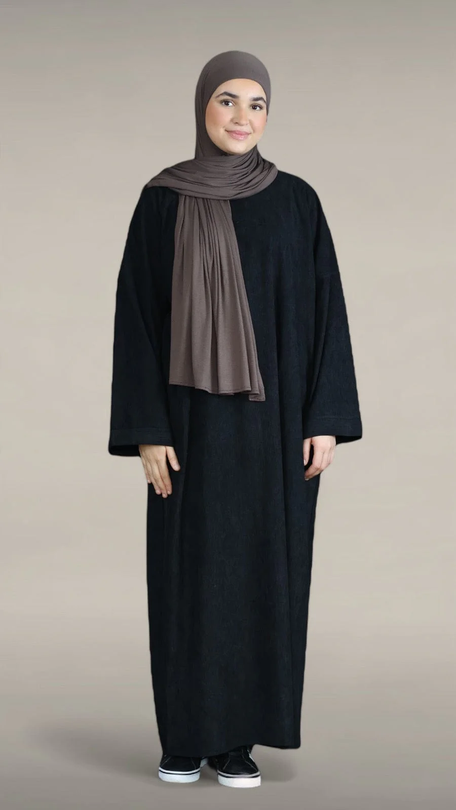 Essential Fløjl Abaya (Sort)