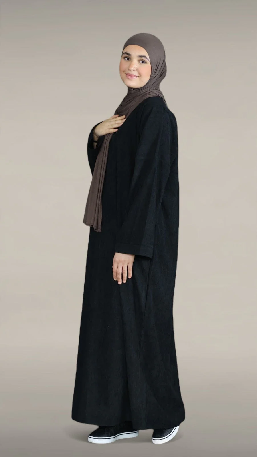 Essential Fløjl Abaya (Sort) - Image 3