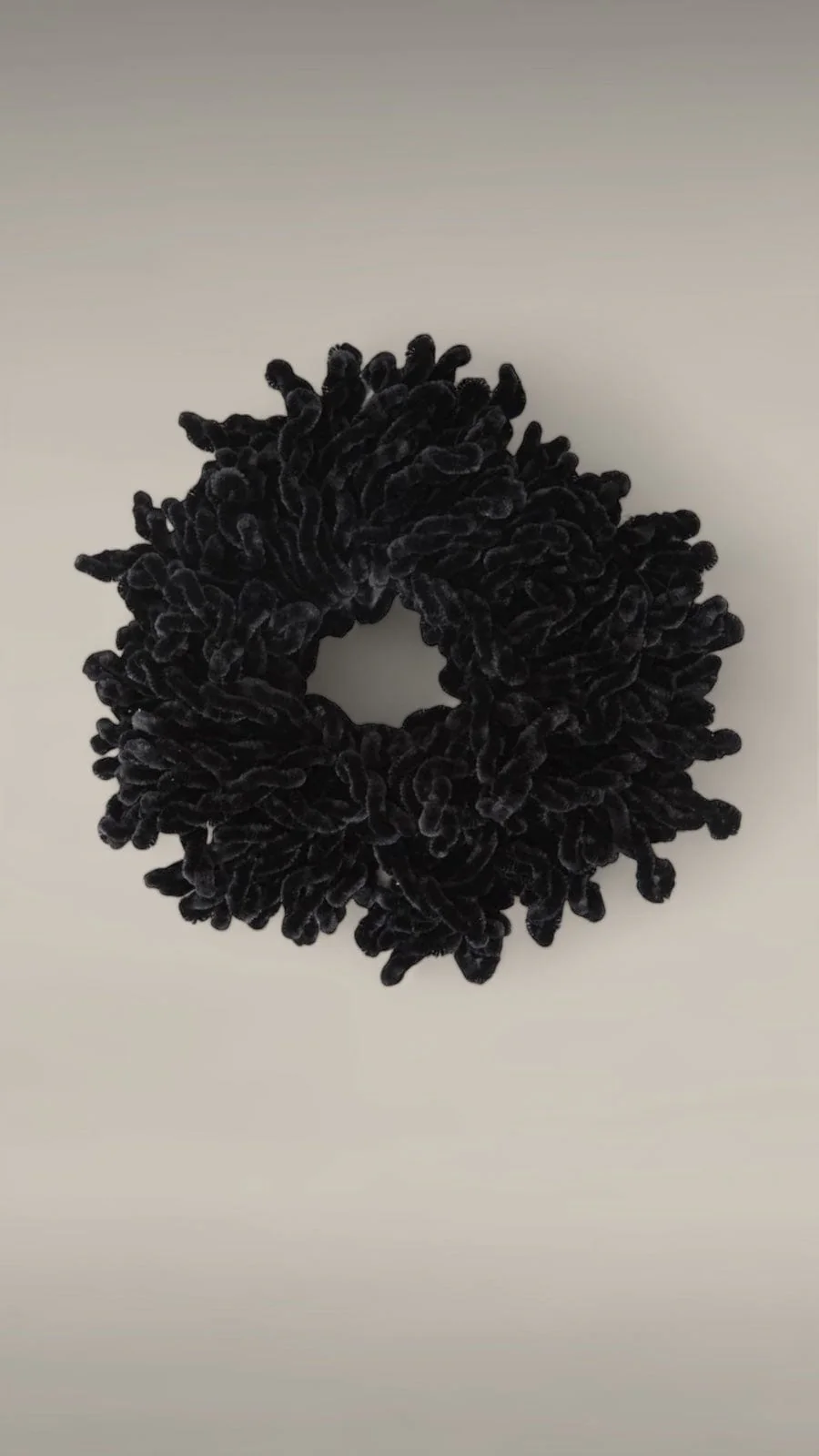 Velour Scrunchie (Medium  - Sort)